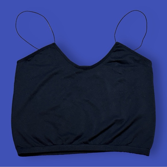 NWOT Free People Intimately Skinny Strap Seamless Brami in Black. Size M/L 🌺 - Picture 2 of 7